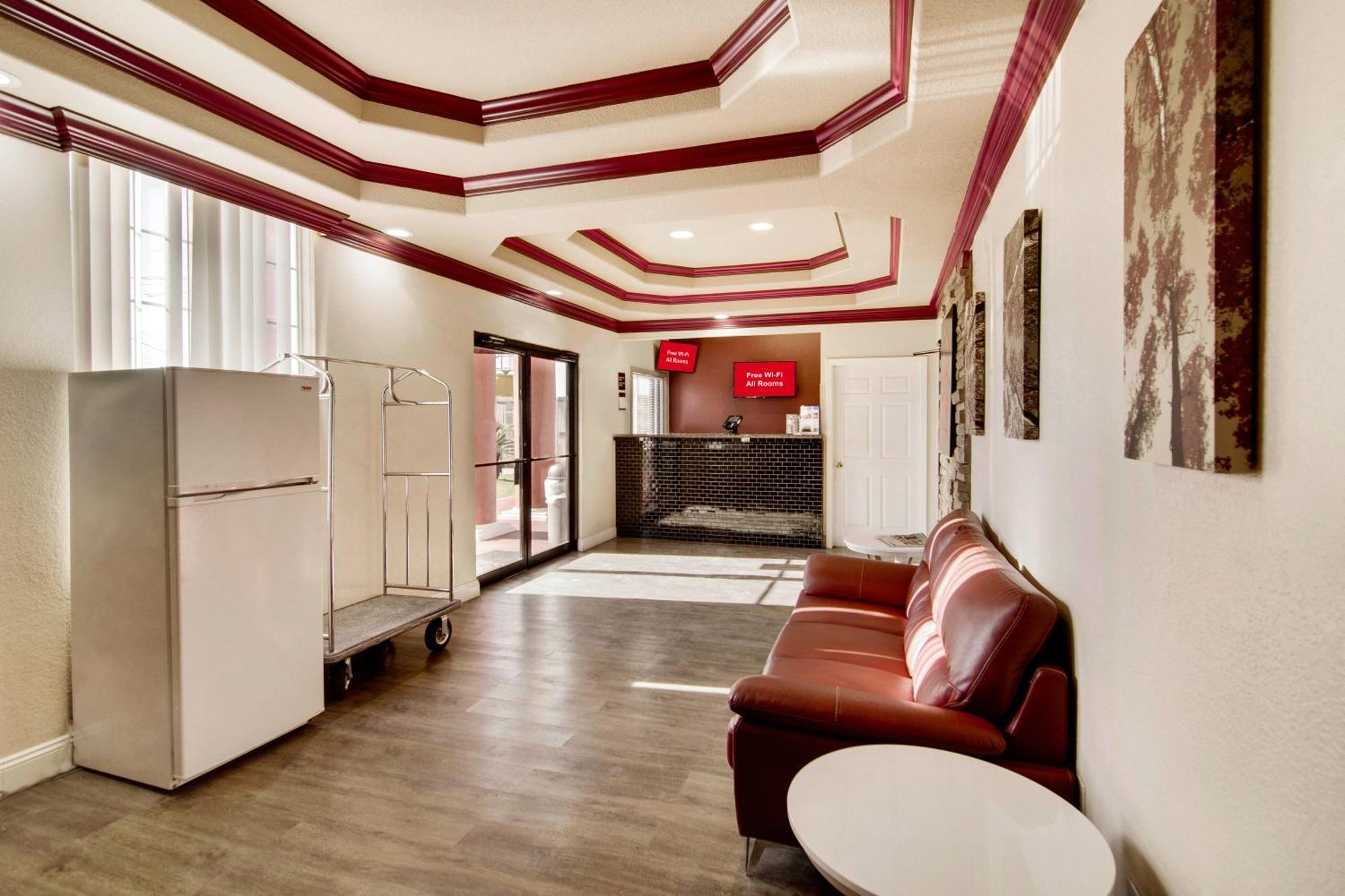 Red Roof Inn & Suites Pensacola-Nas Corry Beach Haven Ngoại thất bức ảnh
