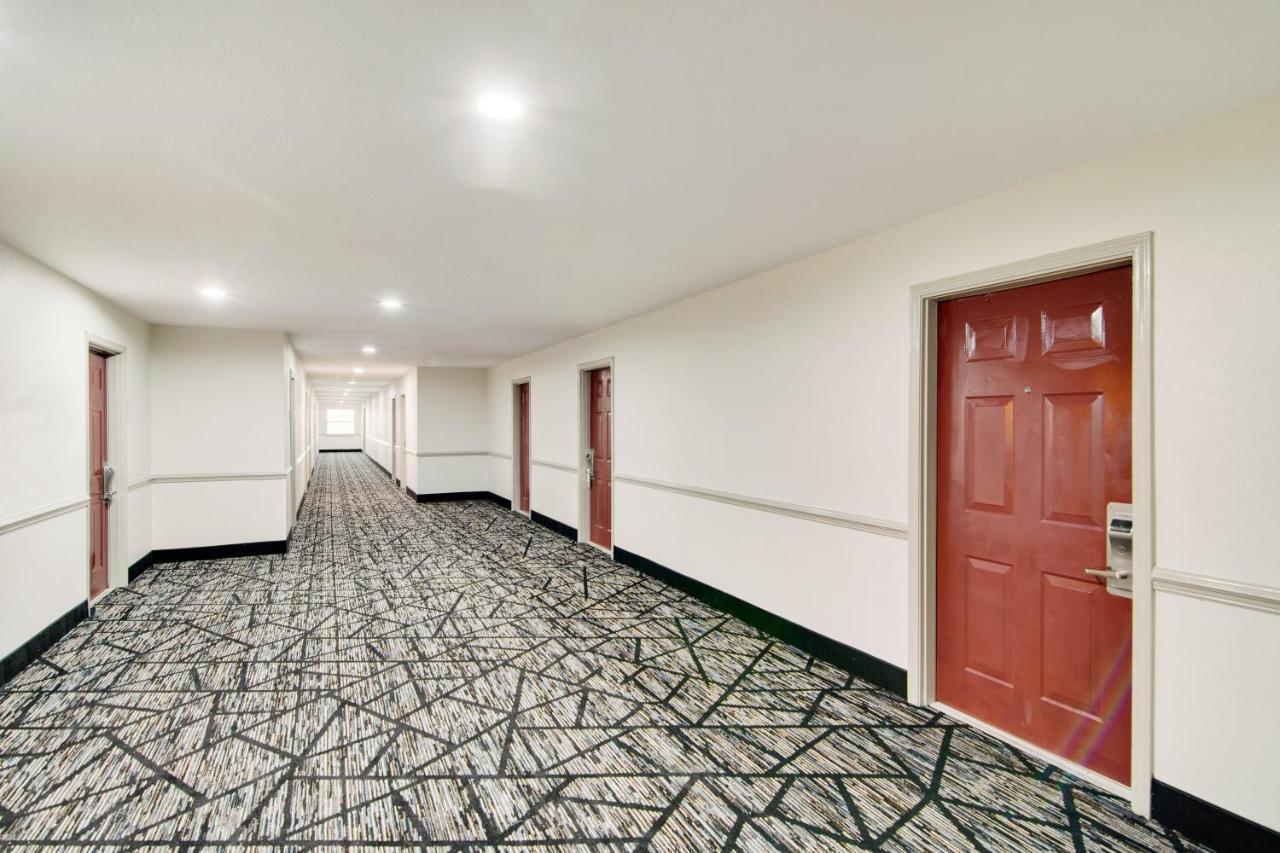 Red Roof Inn & Suites Pensacola-Nas Corry Beach Haven Ngoại thất bức ảnh