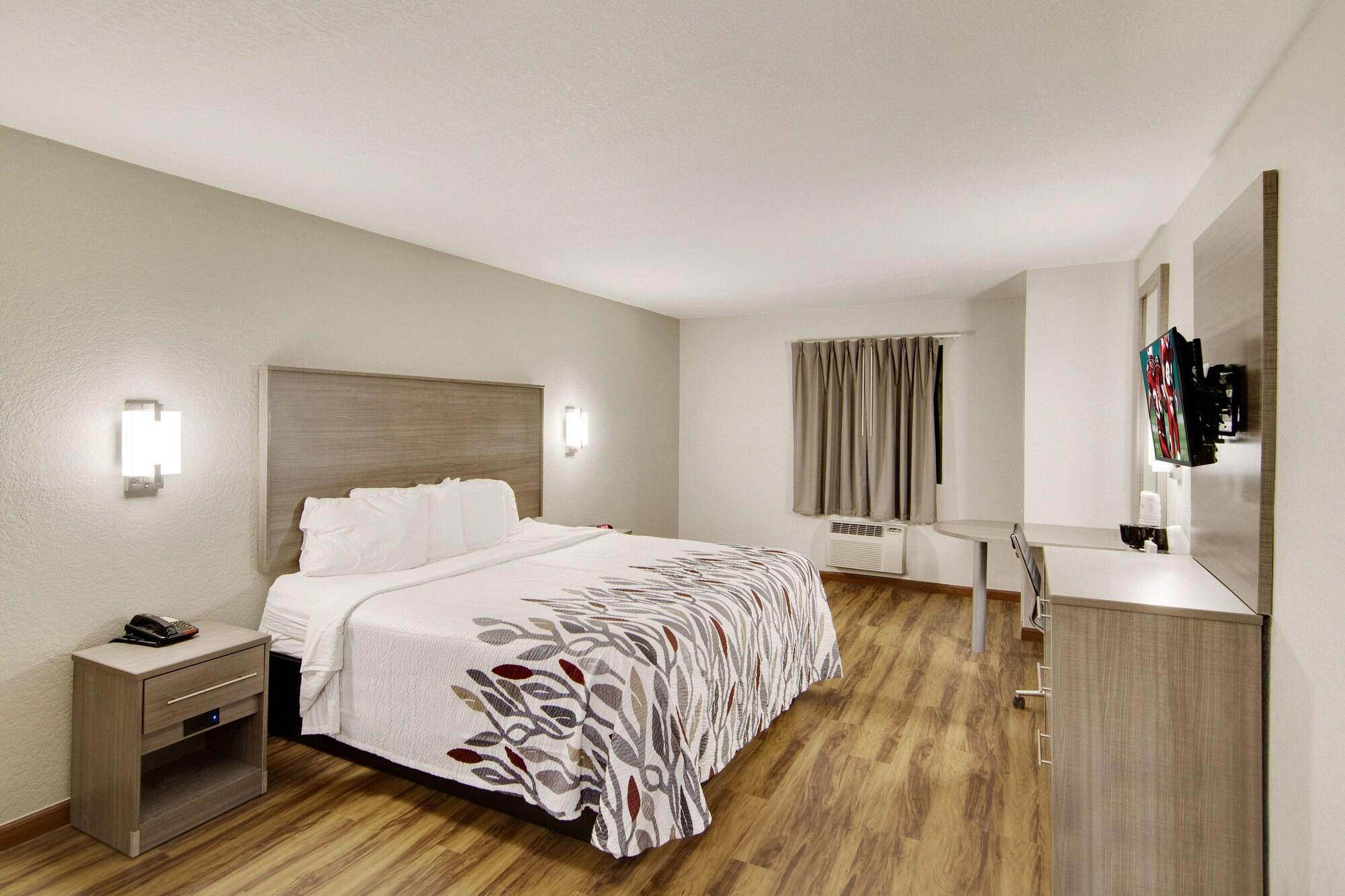 Red Roof Inn & Suites Pensacola-Nas Corry Beach Haven Ngoại thất bức ảnh